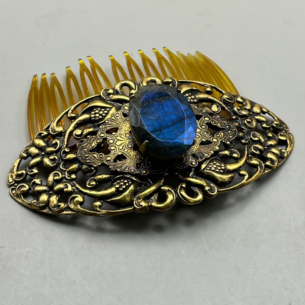 Elegant Vintage Gold and Blue Labradorite Hair Comb - Picture 4 of 6